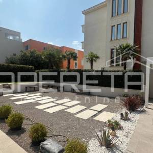 Prostrani dvoetažni stan s pogledom na more, Split, Visoka, 209 m2