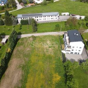 Prostrano građevinsko zemljište u Maloj Rakovici