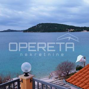 Prvi red do mora, kuća s 4 apartmana, Zatoglav