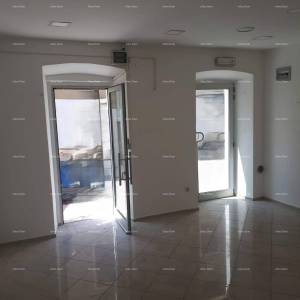 Pula, centar – poslovni prostor 24 m2