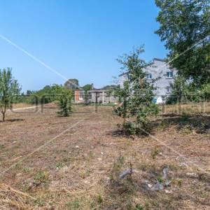 Pula, građevinsko zemljište 1387 m2 pravilnog oblika