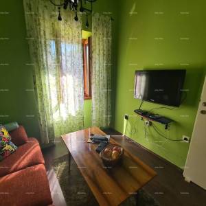 Pula – Kuća sa 2 apartmana.