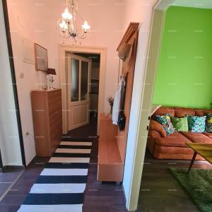 Pula – Kuća sa 2 apartmana.