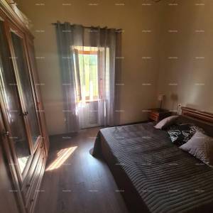 Pula – Kuća sa 2 apartmana.