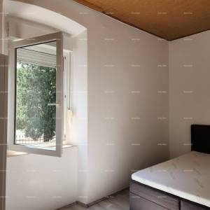 Pula – Stoja, dva stana 110 m² s terasom
