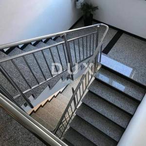 PULA, VALDEBEK - Apartmanska kuća na atraktivnoj lokaciji