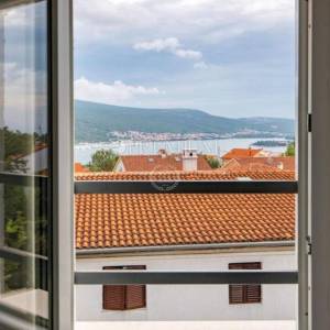 Punat, okolica, samostojeća kuća s bazenom!