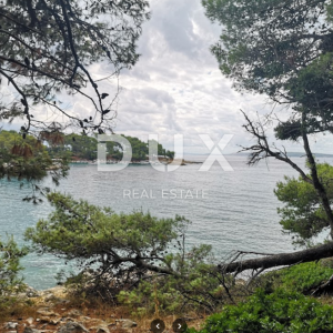 RAB, KAMPOR- zemljište 17200m2 1. RED DO MORA!!! turističke, ugostiteljske, gospodarske namjene