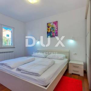RAB - Luksuzna kuća s 4 apartmana blizu mora