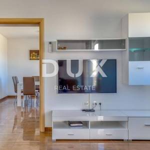 RAB - Luksuzna kuća s 4 apartmana blizu mora