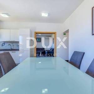 RAB - Luksuzna kuća s 4 apartmana blizu mora