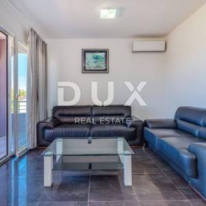 RAB - Luksuzna kuća s 4 apartmana blizu mora