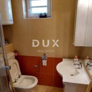 RAB, SUPETARSKA DRAGA - Predivan dvoetažni apartman, 1. red do mora!