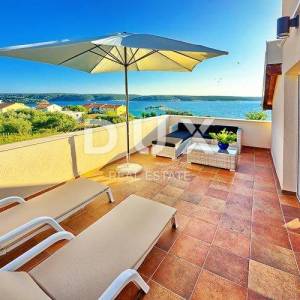 RAB,SUPETARSKA DRAGA - Vila 50 metara od mora