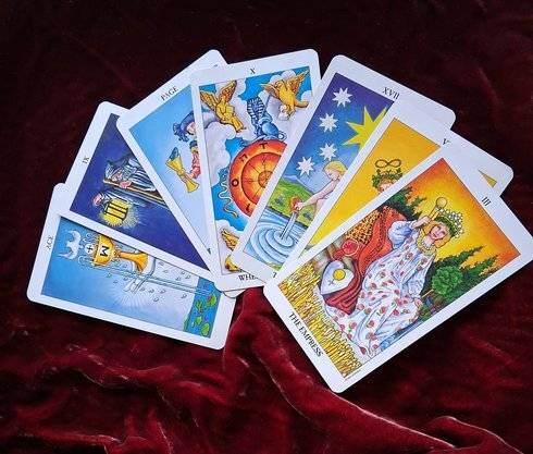 Radim Tarot i astrološke konsultacije
