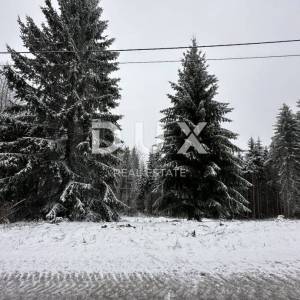 RAVNA GORA - Kompleks zemljišta s idejnim projektom