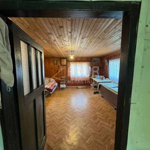Rebrovići, imanje, samostojeća kuća s dvorištem, garažom i pomoćnim objektima