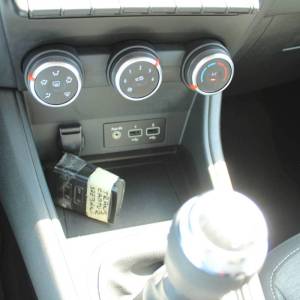 Renault Captur 1.0 TCe *NAVIGACIJA, KAMERA*
