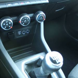 Renault Clio 1.0 TCe Business *LED, NAVIGACIJA*