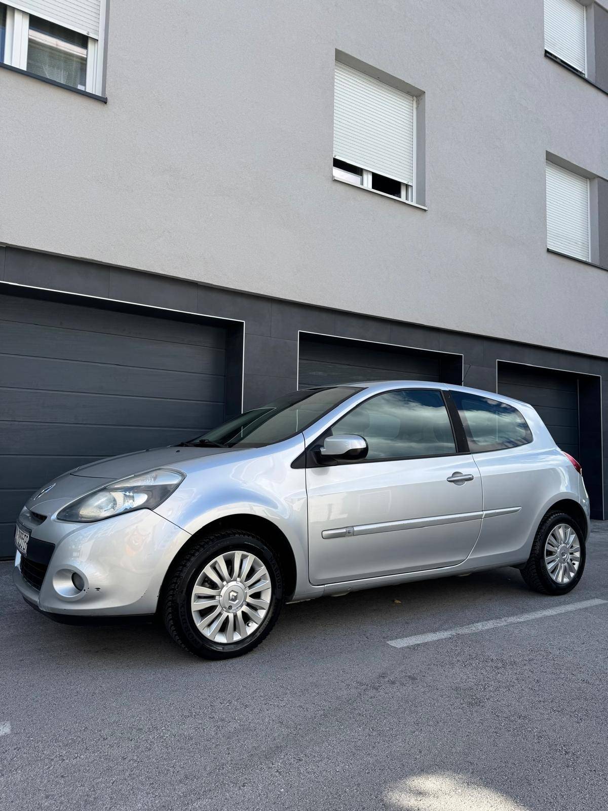 RENAULT CLIO /139tkm/prvi vlasnik/HR auto/klima/odličan/