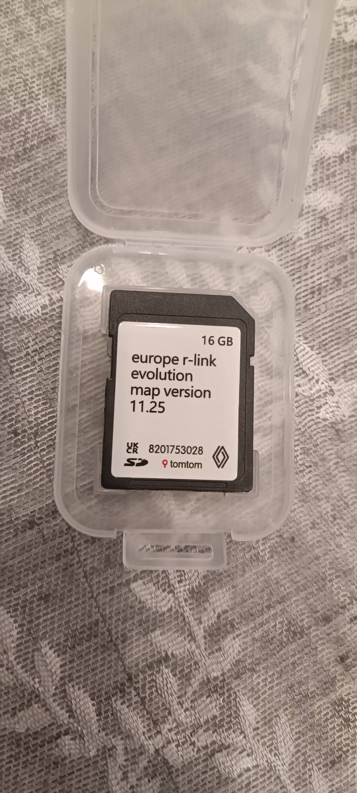 Renault R-link Carminat Live najnovija navigacijska kartica NOVO