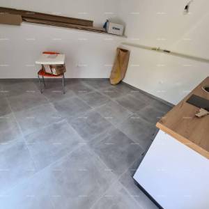 Renovirana kamena kuća s bazenom – mirno selo blizu Svetvinčenta