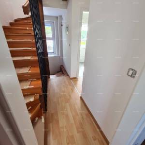 Renovirana kamena kuća s bazenom – mirno selo blizu Svetvinčenta