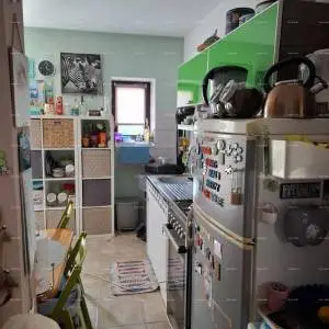 Renovirana kamena kuća u nizu – 4 km od centra Pule