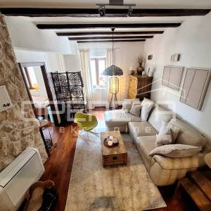 Renovirana kuća s 2 stana, Šibenik- Centar
