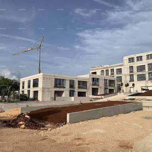 Rezerviran!!! Prodaja stanova u novom poslovno - stambenom projektu, Poreč, C105-zgrada C
