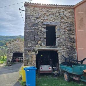 REZERVIRANO!!! Prodaje se kamena kuća, Draguć