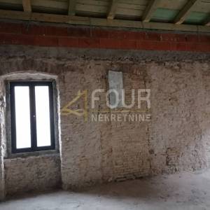 Rijeka, Banderovo, 90m2, 3s+db, stan za investiciju!