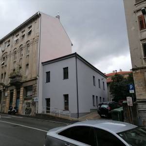 RIJEKA, BANDEROVO - dvojna kuća na odličnoj lokaciji