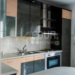 Rijeka, Belveder, 265.54m2, dvoetažni stan, garaža, okućnica