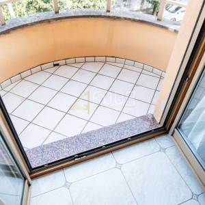 Rijeka, Belveder, 265.54m2, dvoetažni stan, garaža, okućnica