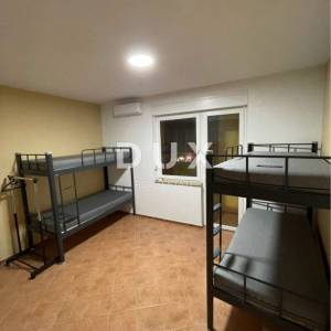 RIJEKA, BELVEDER – Stan 136 m² s 2 ulaza, mogućnost preinake u 2 stana i nastavak uhodanog posla s iznajmljivanjem!!