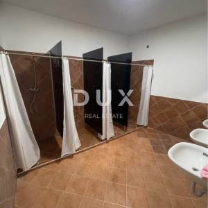 RIJEKA, BELVEDER – Stan 136 m² s 2 ulaza, mogućnost preinake u 2 stana i nastavak uhodanog posla s iznajmljivanjem!!