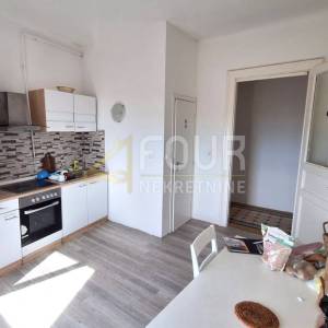 Rijeka, Brajda - širi Centar, 93.99m2, odličan stan za investiciju!