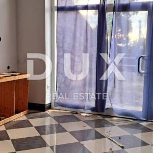 RIJEKA, BULEVARD - odličan poslovni prostor od 26 m2
