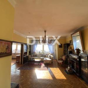 RIJEKA, BULEVARD- predivan gospodski stan s panoramskim pogledom na more, VLASTITA GARAŽA