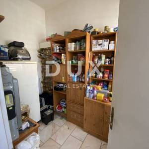 RIJEKA, BULEVARD- predivan gospodski stan s panoramskim pogledom na more, VLASTITA GARAŽA