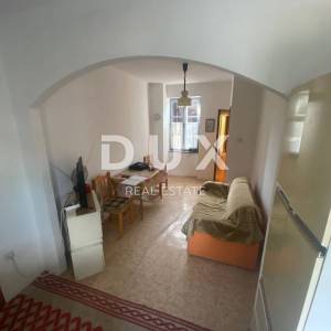 RIJEKA, ČAVLE - građevinsko zemljište 4.176 m2 za stambenu zgradu - stanove / apartmane / obiteljsku kuću / villu! PRILIKA!!!...