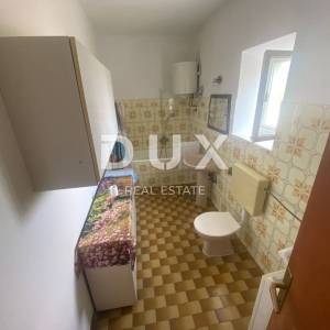 RIJEKA, ČAVLE - građevinsko zemljište 4.176 m2 za stambenu zgradu - stanove / apartmane / obiteljsku kuću / villu! PRILIKA!!!...