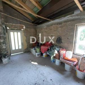 RIJEKA, ČAVLE- stan sa započetom adaptacijom