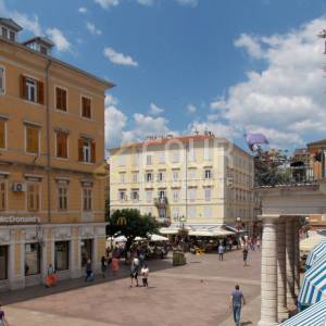 Rijeka, Centar, 126.26m2, stan na samom Korzu!