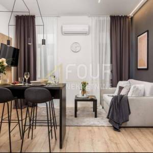 Rijeka, Centar, 136.61m2, 3 luksuzno uređena apartmana