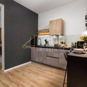 Rijeka, Centar, 136.61m2, 3 luksuzno uređena apartmana