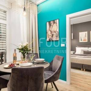 Rijeka, Centar, 136.61m2, 3 luksuzno uređena apartmana