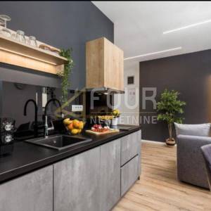 Rijeka, Centar, 136.61m2, 3 luksuzno uređena apartmana