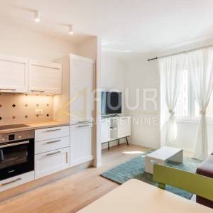 Rijeka, Centar, 161.65m2, u naravi 5 studio apartmana